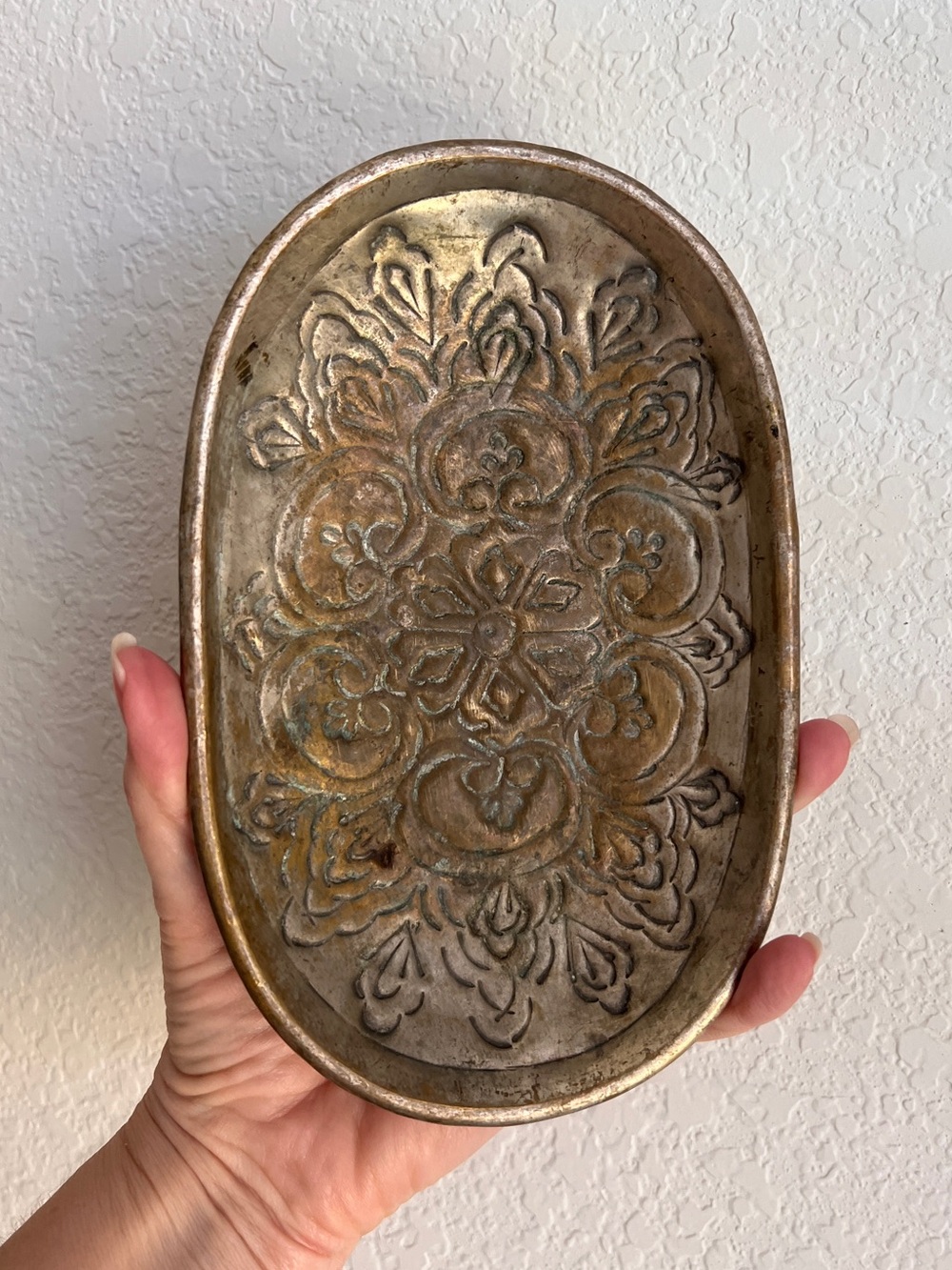 Vintage Brass Tray Embossed Silver-Washed Antique Finish Trinket Ring Dish - Picture 4 of 6